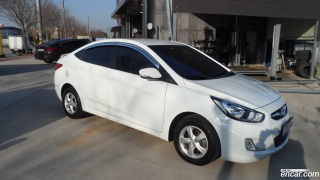 Hyundai Accent