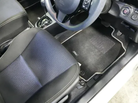 Toyota Yaris (Vitz)
