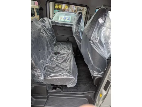 Nissan Clipper Van