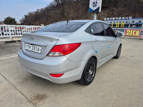 Hyundai Accent