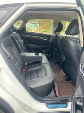 Geely Emgrand GS