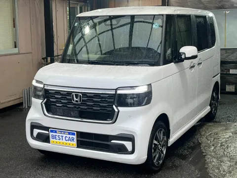 Honda N-BOX Custom