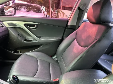 Hyundai Elantra (Avante)
