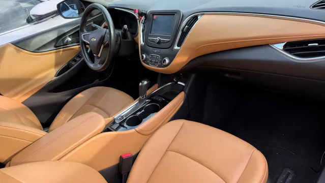Chevrolet Malibu XL