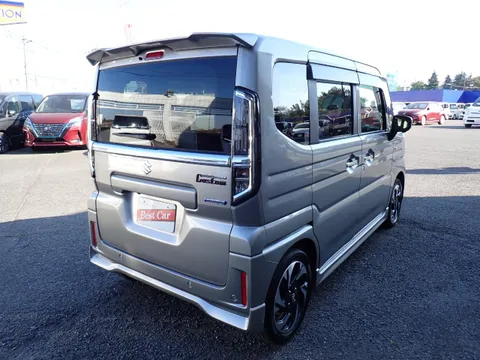 Suzuki Spacia Custom