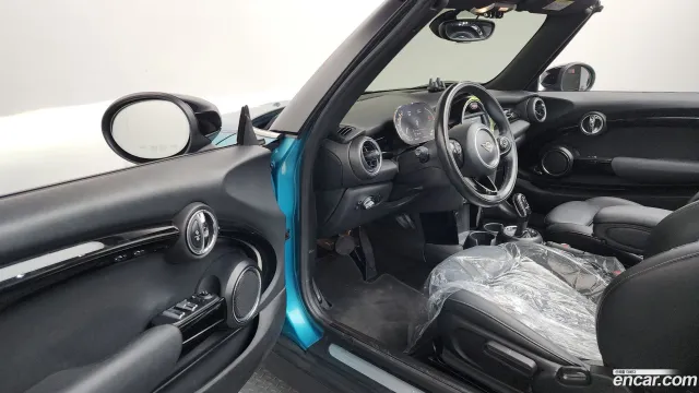 MINI Cooper Convertible