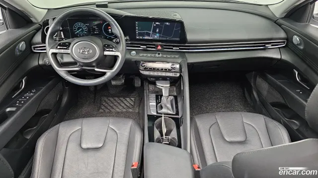 Hyundai Elantra (Avante)