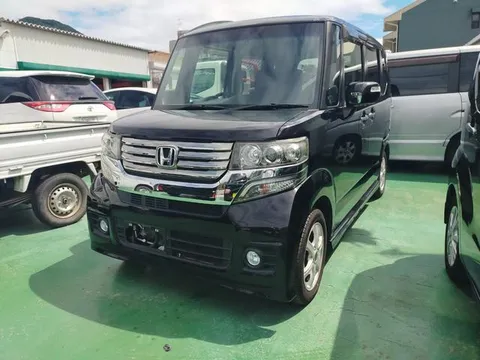 Honda N-BOX Plus Custom