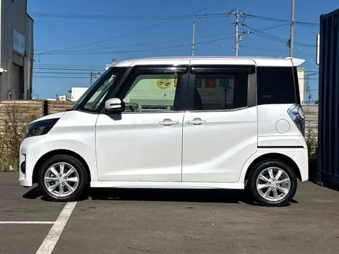 Mitsubishi eK Space Custom
