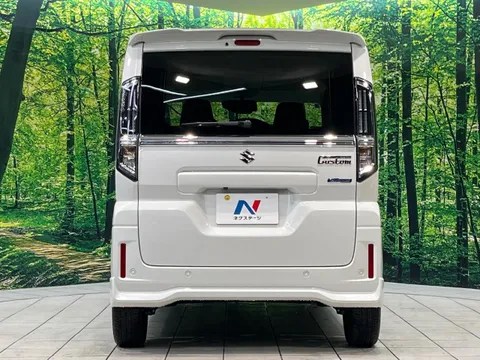 Suzuki Spacia Custom