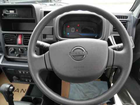 Nissan Clipper Truck