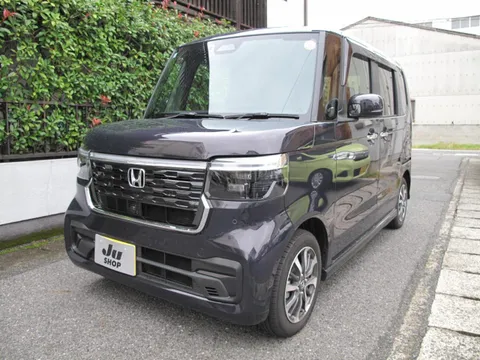 Honda N-BOX Custom