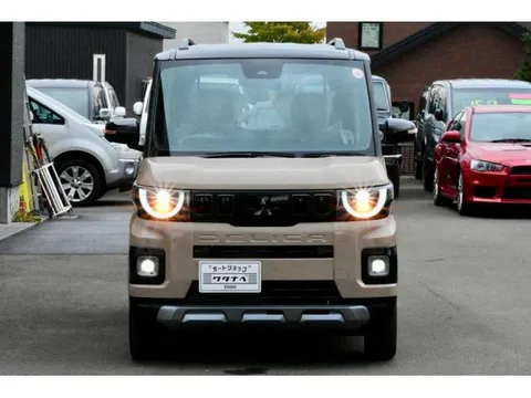 Mitsubishi Delica Mini