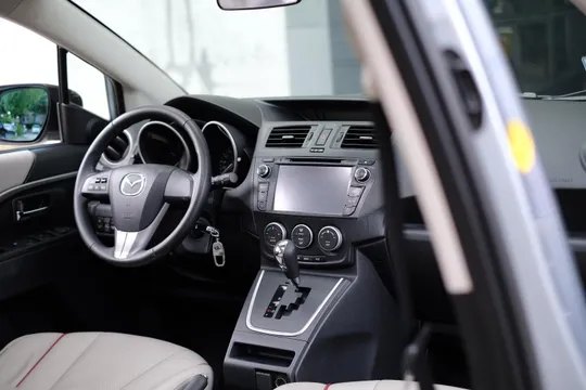 Mazda Mazda 5