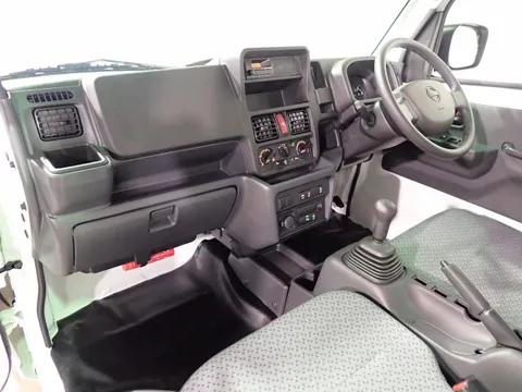 Nissan Clipper Truck