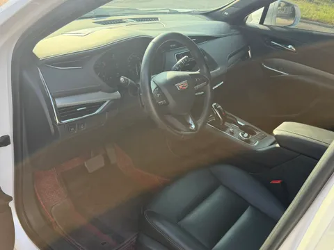 Cadillac XT4