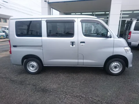 Toyota TownAce Van