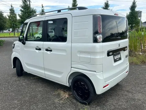 Suzuki Spacia Base