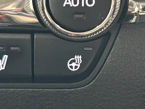 Mazda MAZDA3 Sedan