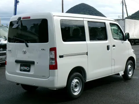 Toyota TownAce Van