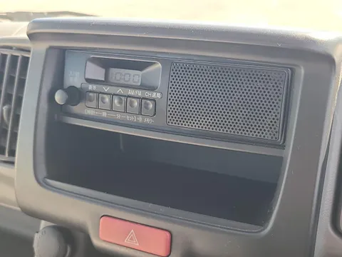 Mitsubishi Minicab Van