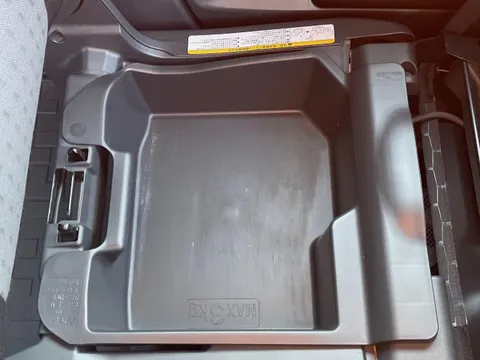 Toyota Pixis Mega