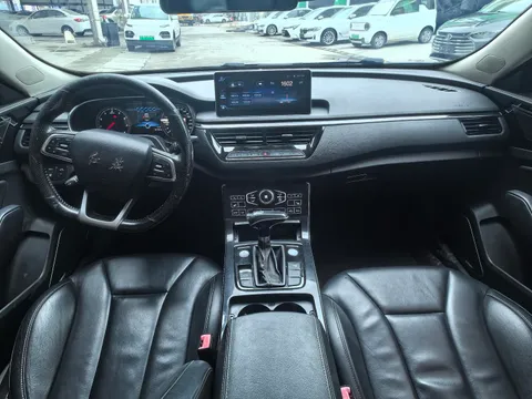 Hongqi H5