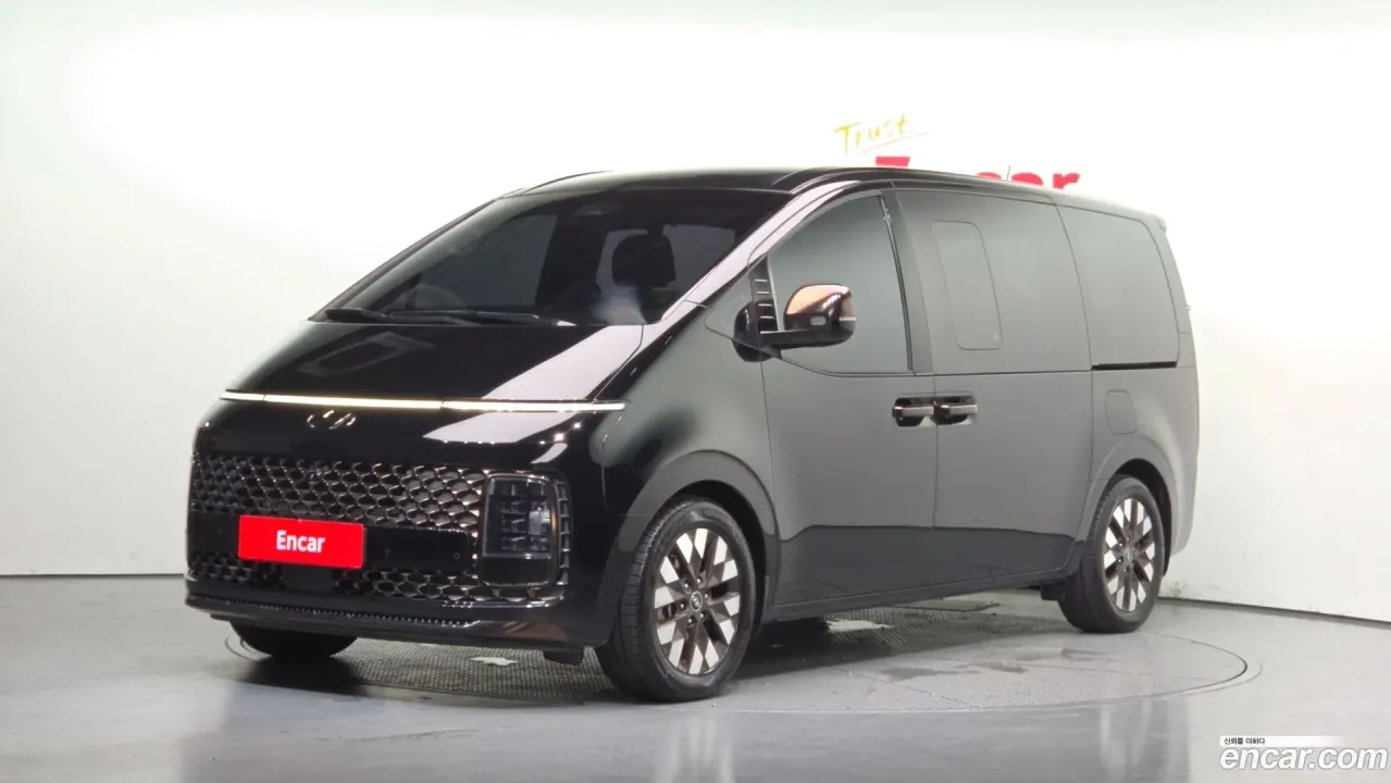 Hyundai Staria