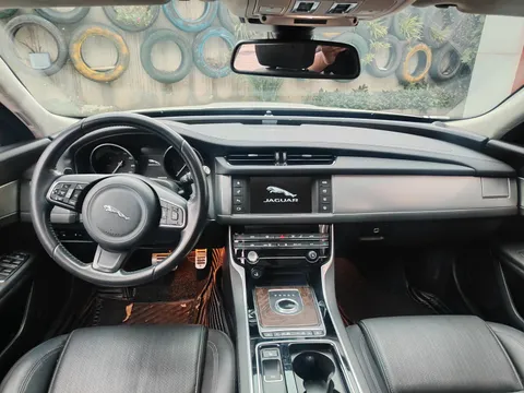 Jaguar XFL