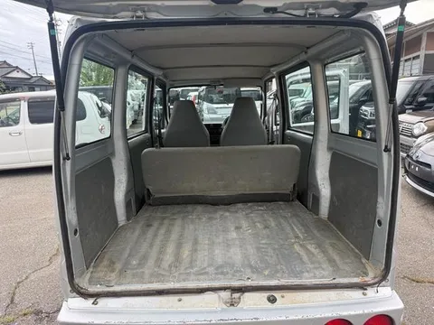 Mitsubishi Minicab Van
