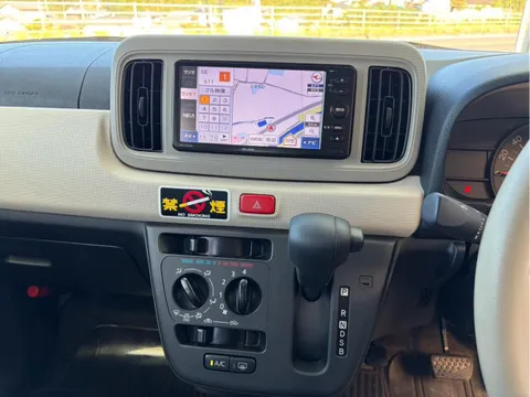 Daihatsu Mira Tocot