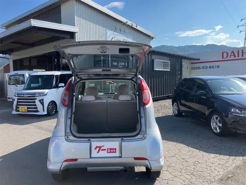 Subaru R2