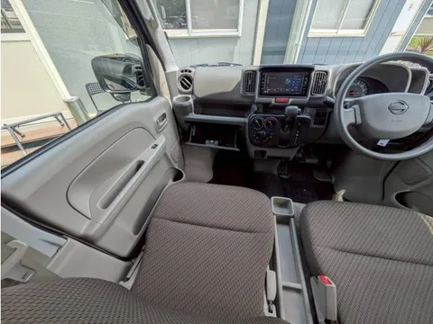 Nissan Clipper