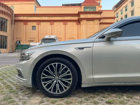 Volkswagen Phideon