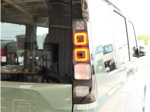Mitsubishi Delica Mini
