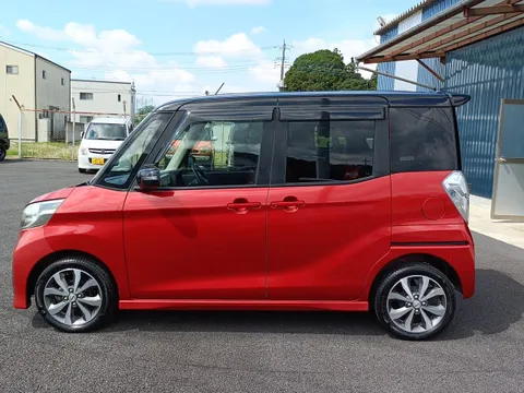 Nissan Dayz Roox