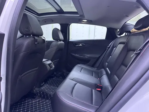 Chevrolet Malibu XL