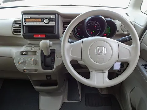 Honda N-BOX Plus