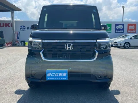 Honda N-BOX Custom