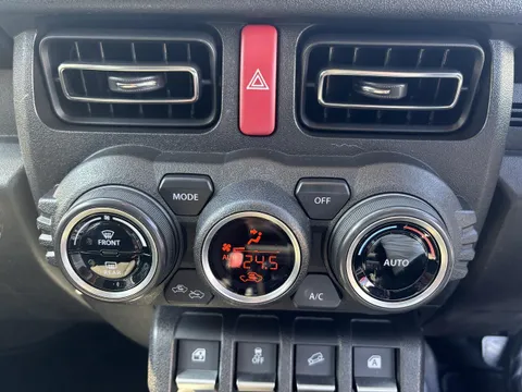 Suzuki Jimny Sierra