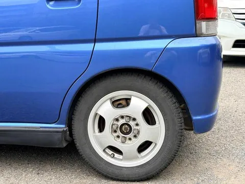 Subaru Pleo