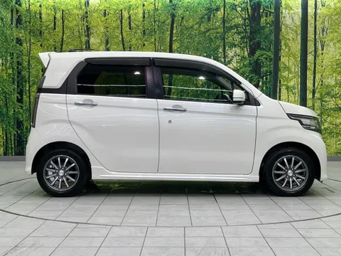 Honda N-WGN Custom