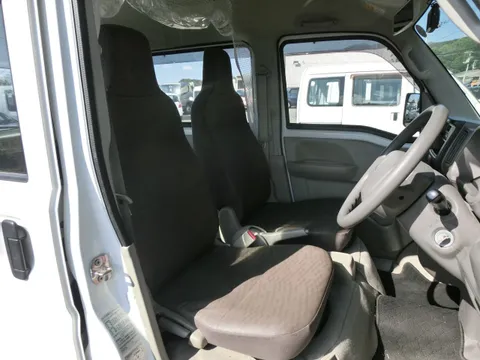 Mitsubishi Minicab Van