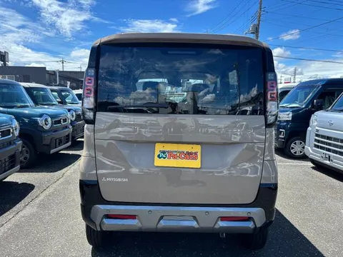 Mitsubishi Delica Mini