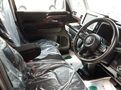 Suzuki Spacia Custom