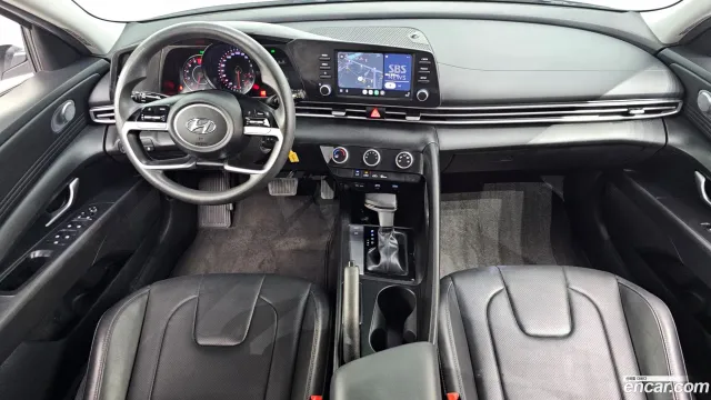 Hyundai Elantra (Avante)