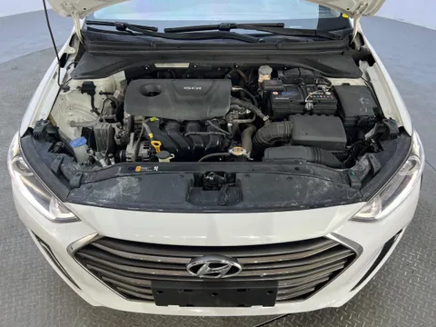 Hyundai Elantra (Avante)