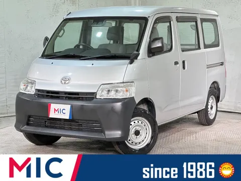 Toyota TownAce Van