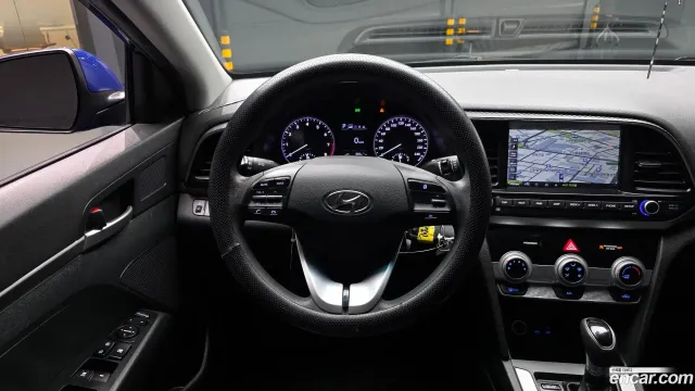 Hyundai Elantra (Avante)