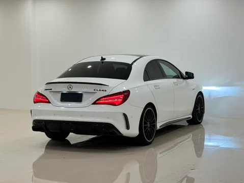 Mercedes-Benz Mercedes-Benz CLA
